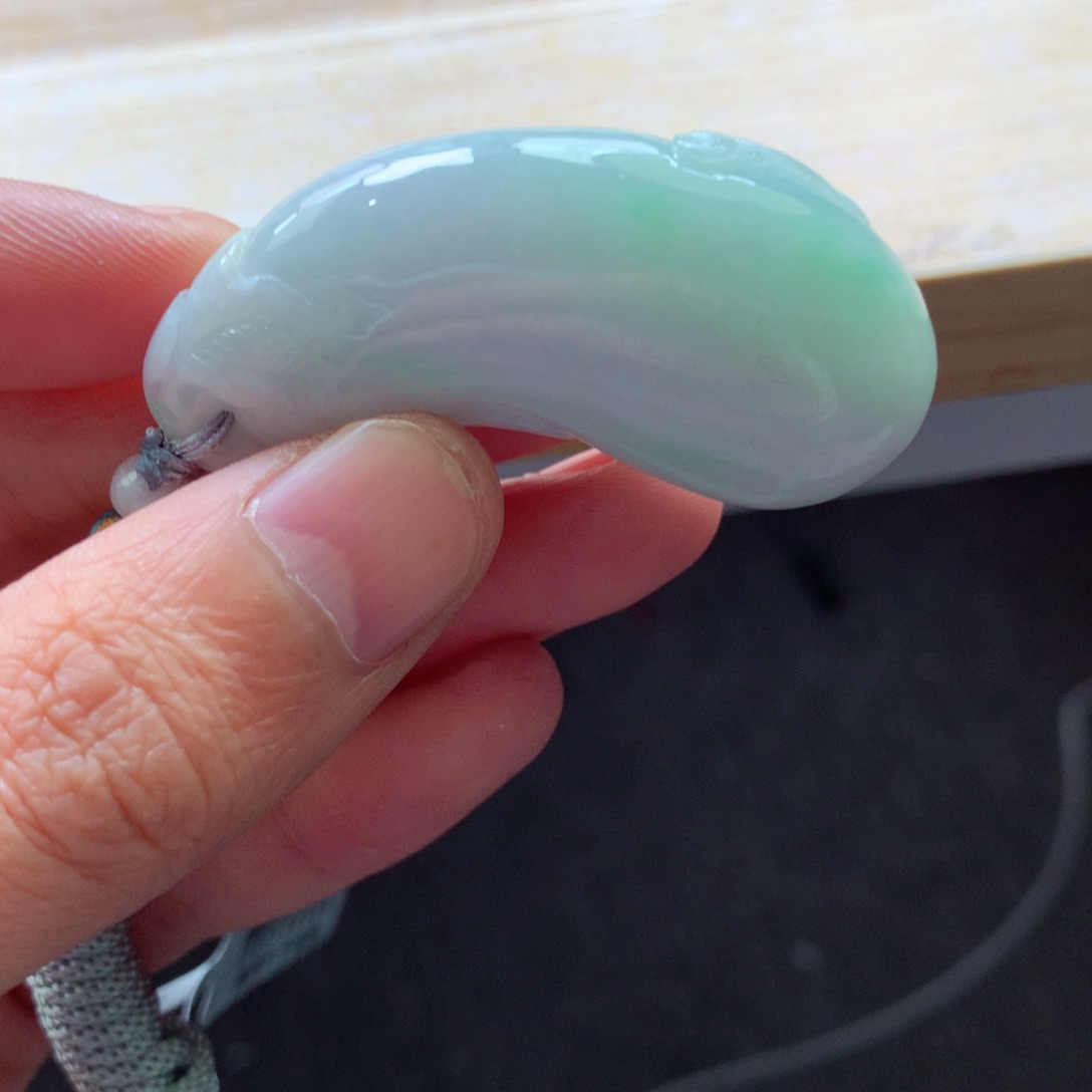 翡翠颈饰未镶嵌吊坠