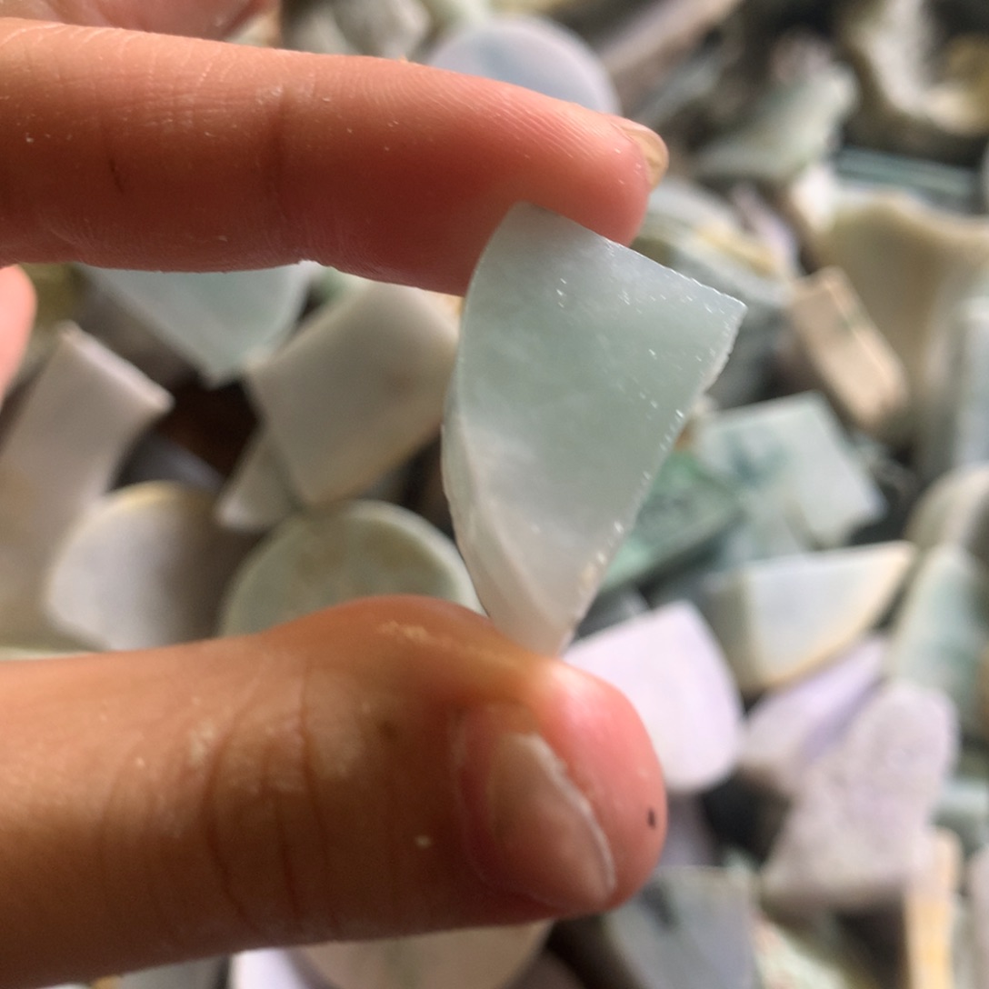 翡翠颈饰未镶嵌缅甸翡翠