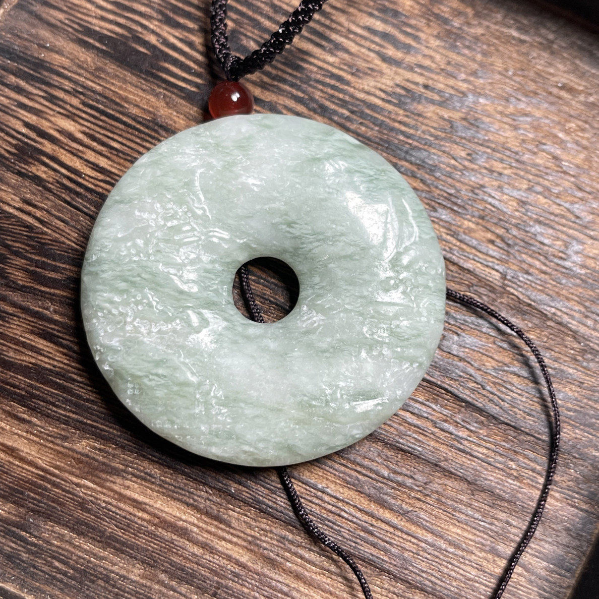 岫玉山水平安扣飘绿花吊坠挂件