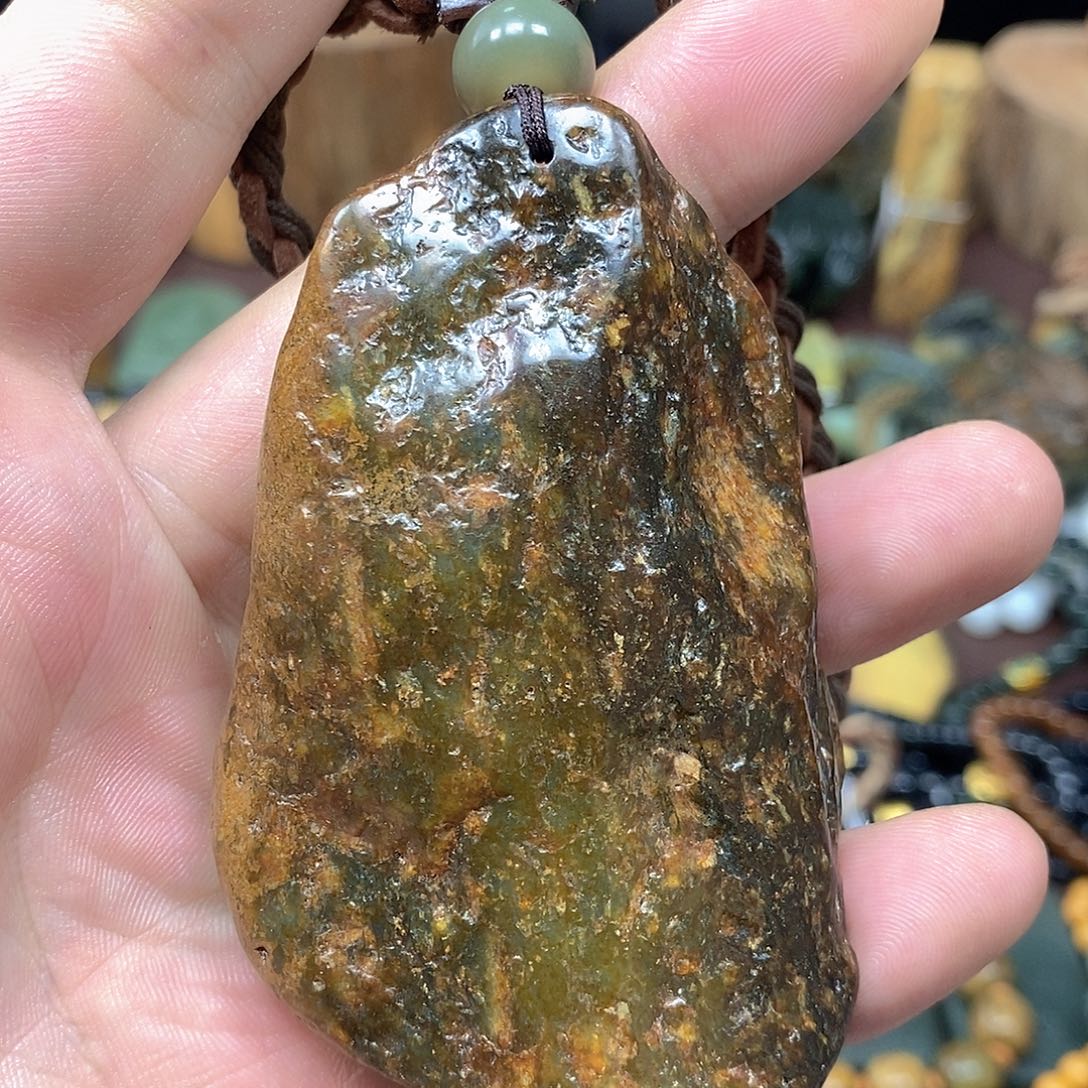 岫岩河磨玉（透闪石质玉）未镶嵌珠宝奇石