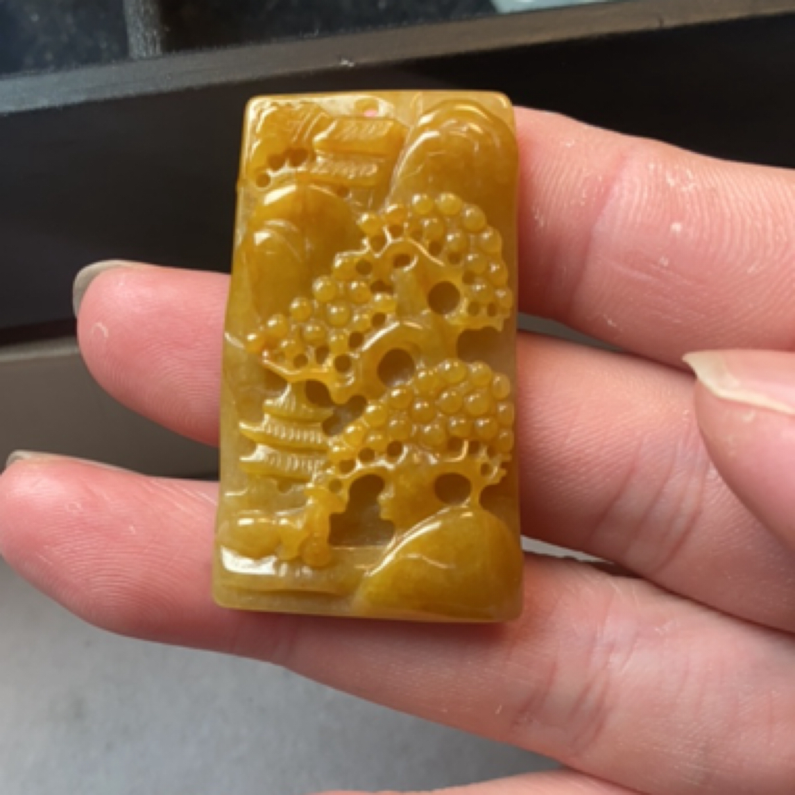 缅甸天然A货黄翡山水