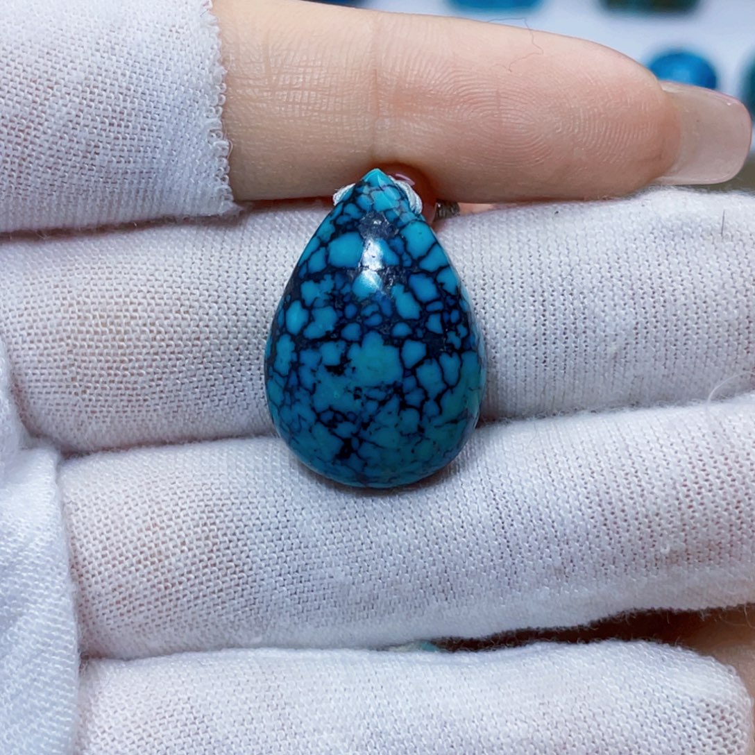 绿松石未镶嵌饰品