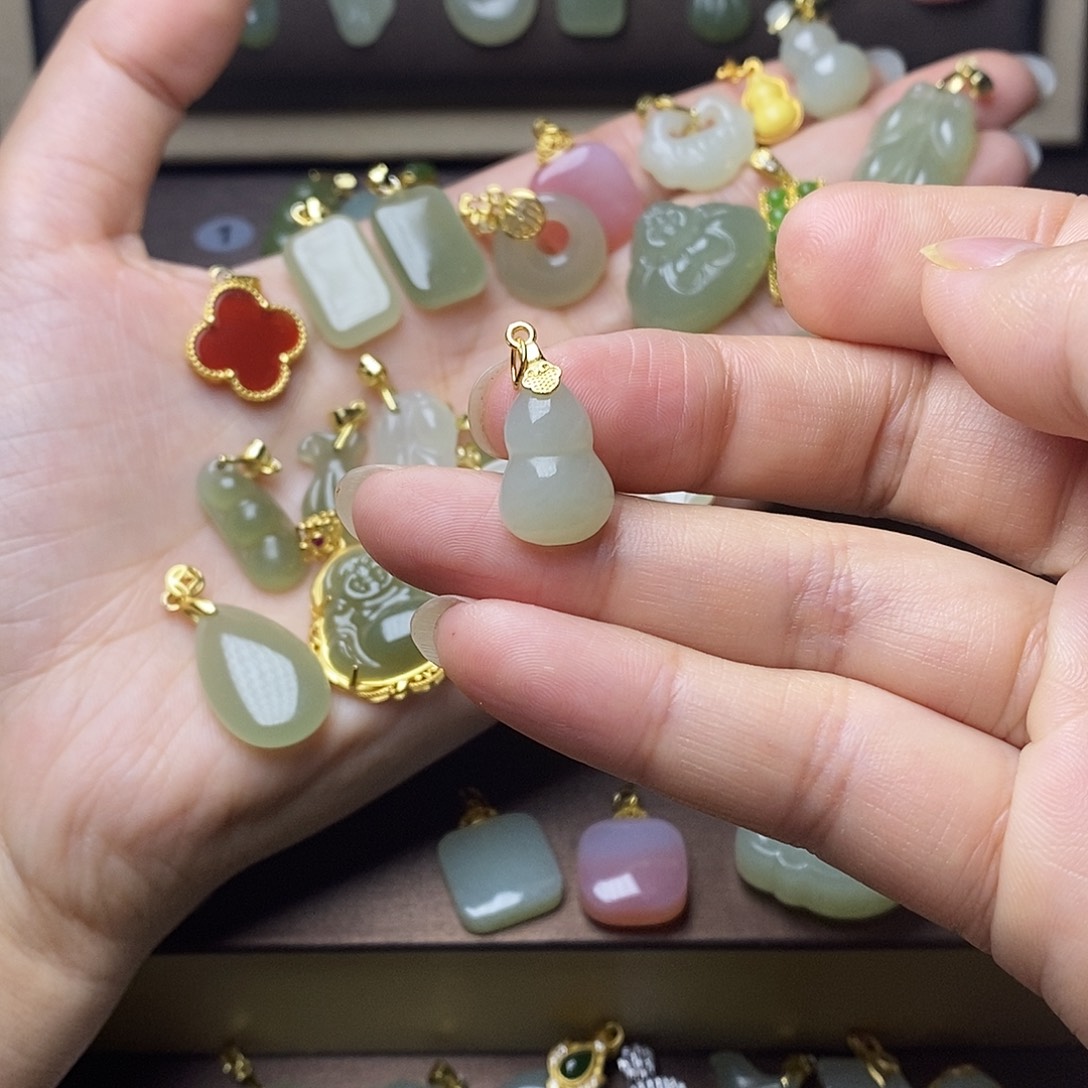 和田玉颈饰银S925镶嵌