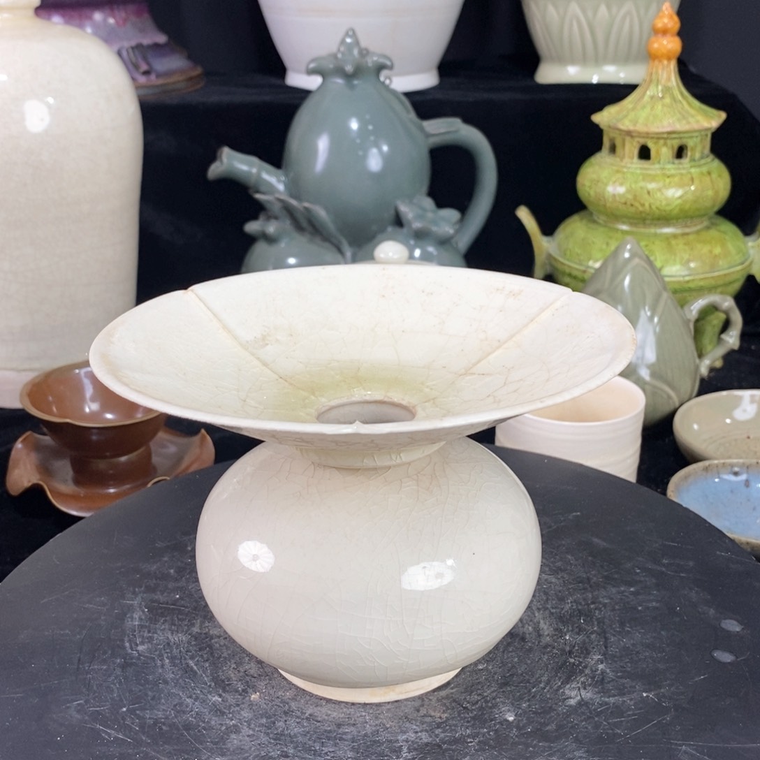 摆件随白渣斗瓷器