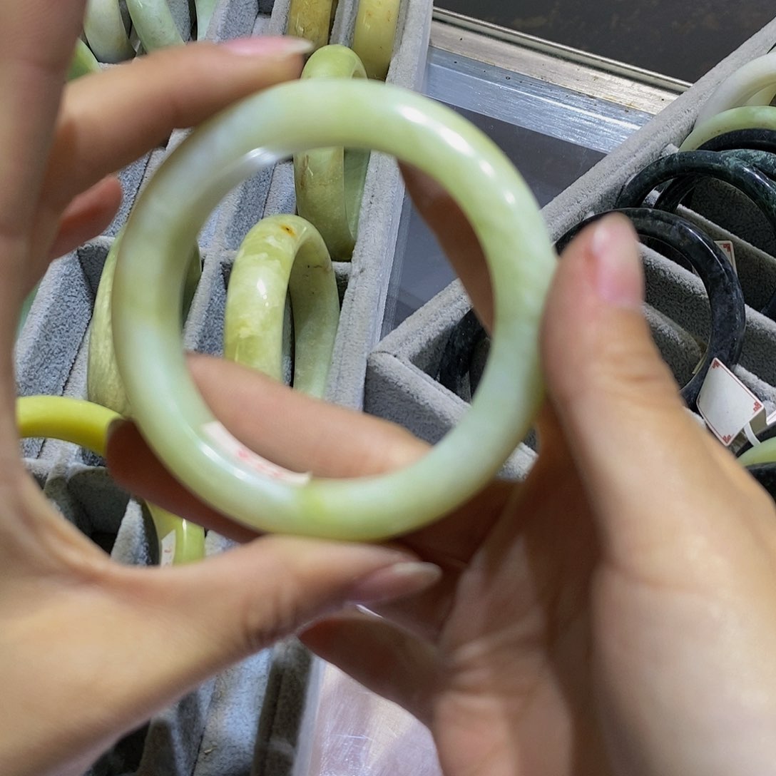 蛇纹石玉未镶嵌其他17