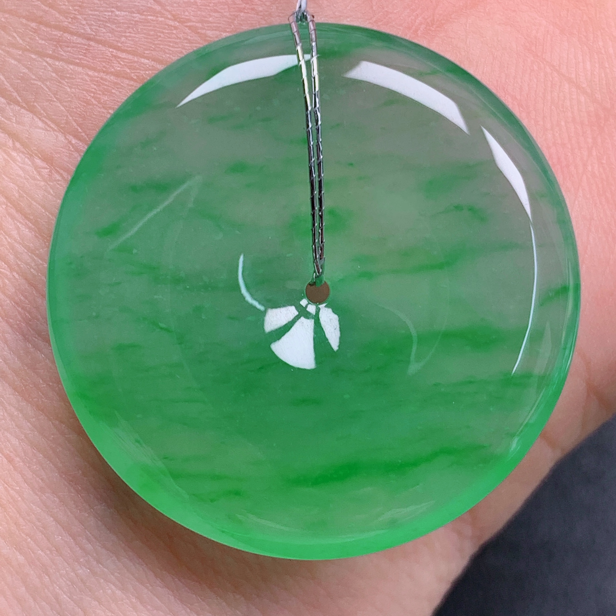 天然缅甸翡翠A货高冰飘绿平安扣气质精美尺寸32+5.8  