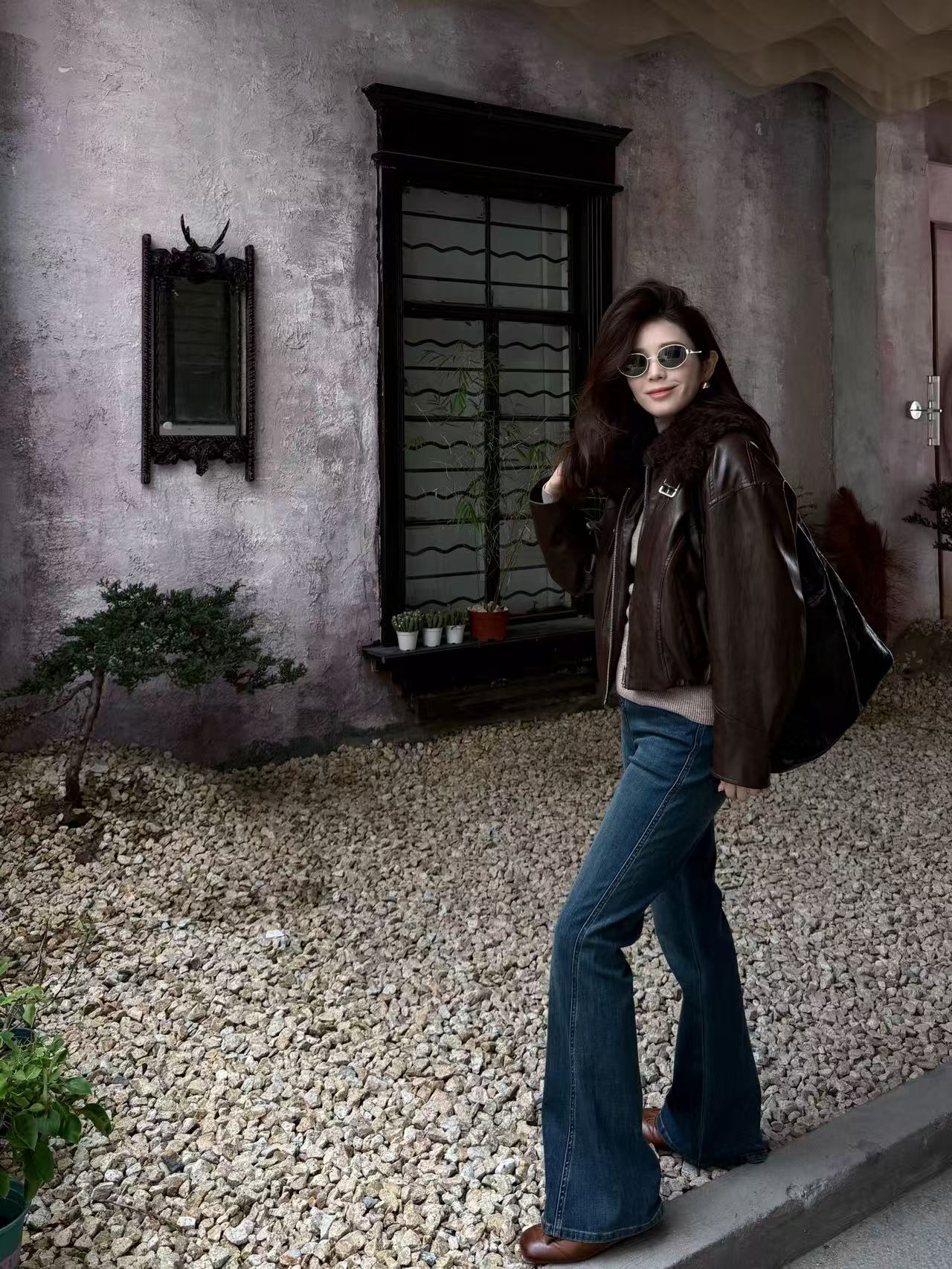 90白鹅绒通勤极简复古皮面翻领短款鹅绒服 Y5202006