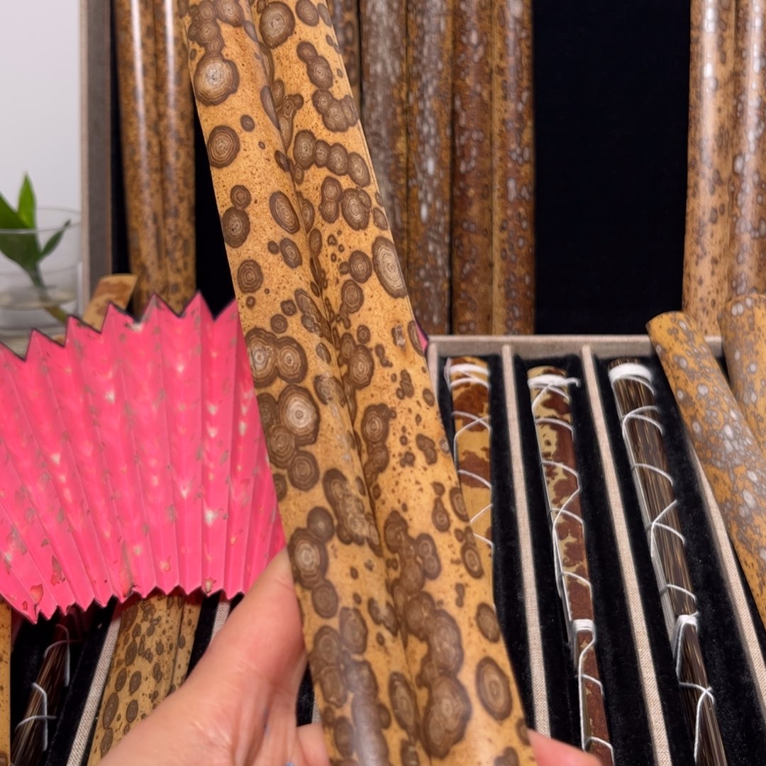 x***c扇子定制1尺2.5半月绿木扇子