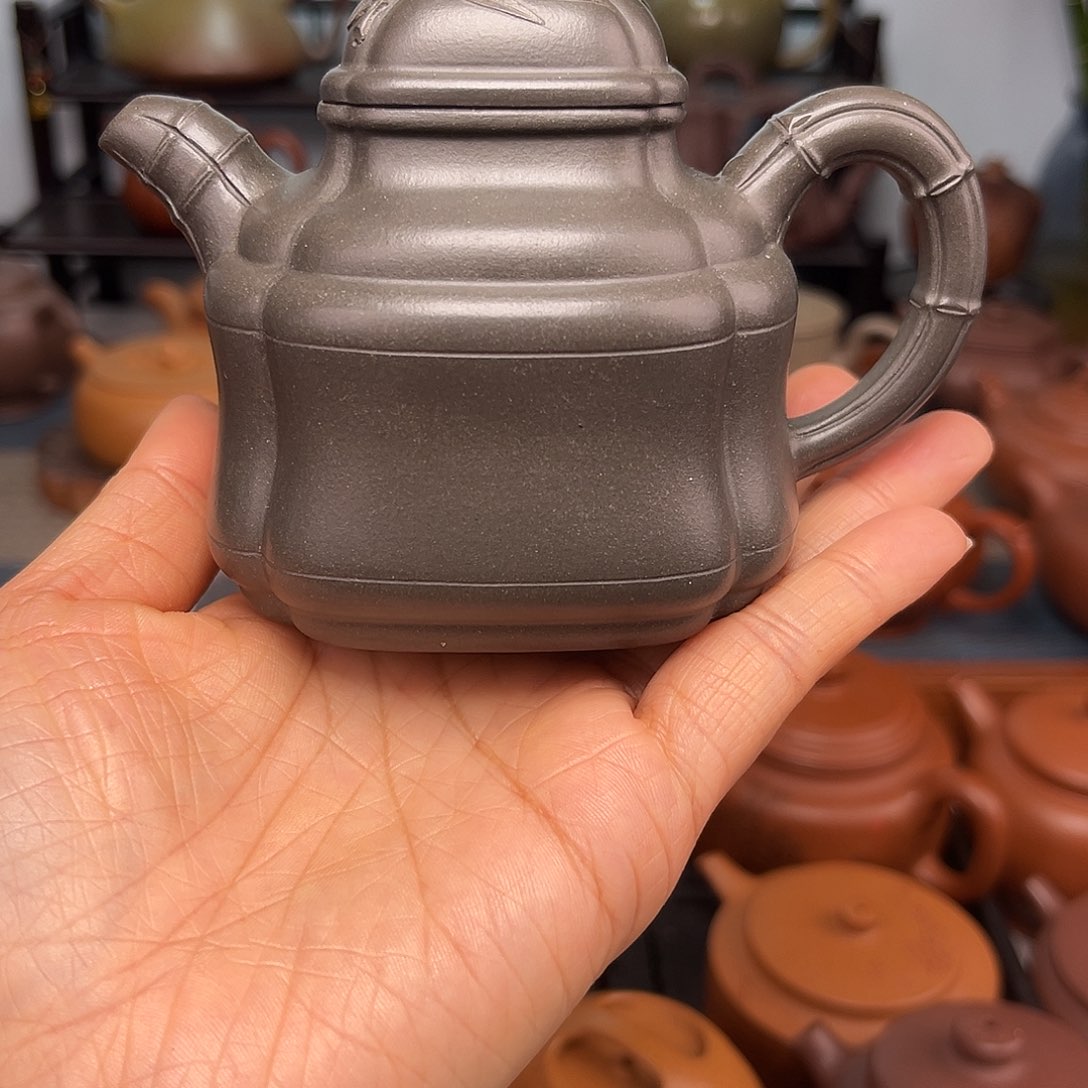 紫砂茶壶三****手工制作