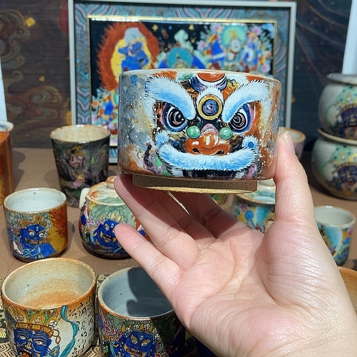 手工手绘醒狮茶杯