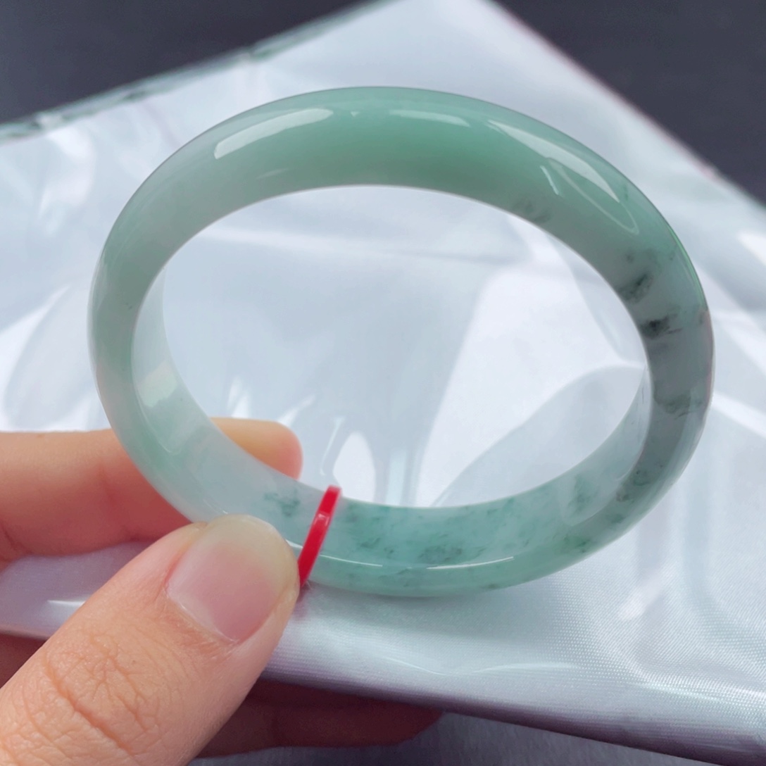 翡翠未镶嵌手镯（贵妃镯）5152贵妃