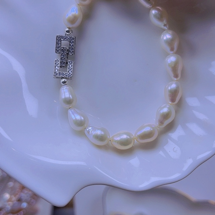 淡水珍珠手绳合金