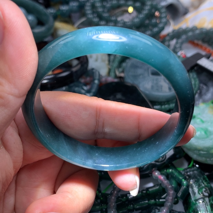 翡翠颈饰未镶嵌保真天然A货翡翠52.6