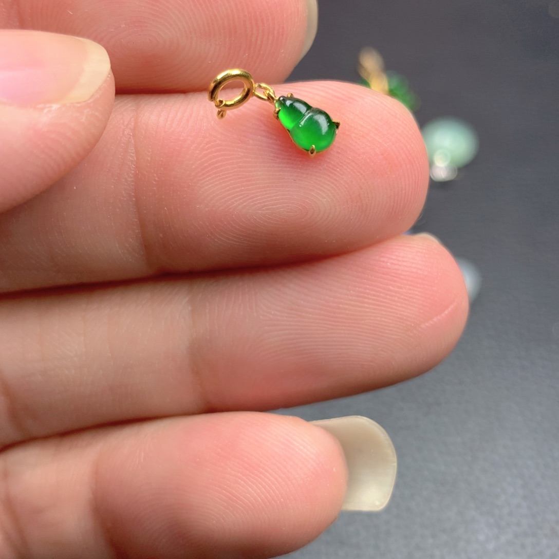 【闪购商品】翡翠18K金镶嵌颈饰翡翠