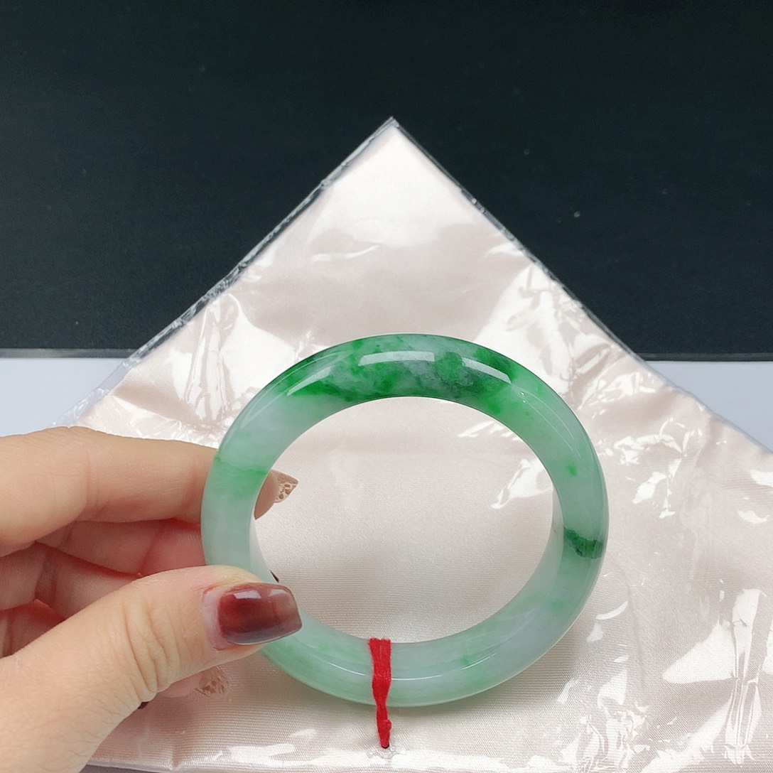 翡翠手镯未镶嵌翡翠503