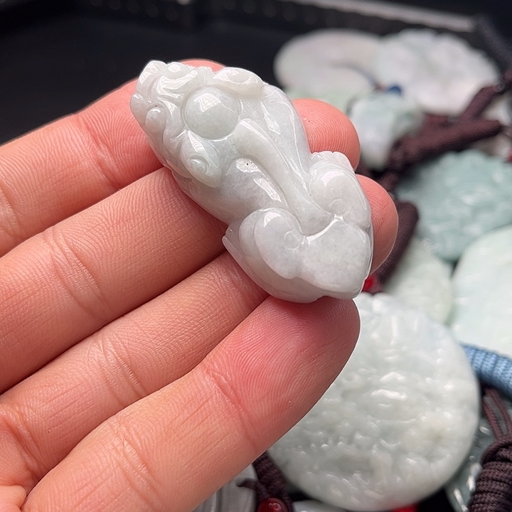 翡翠颈饰未镶嵌天然緬甸翡翠吊墜