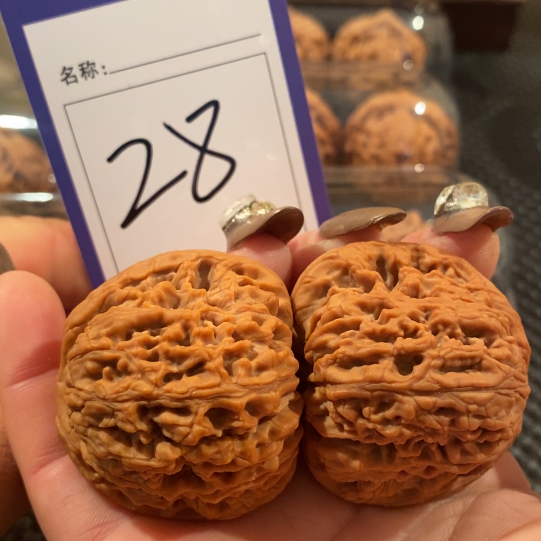吊坠文玩核桃28南疆石全品44尺