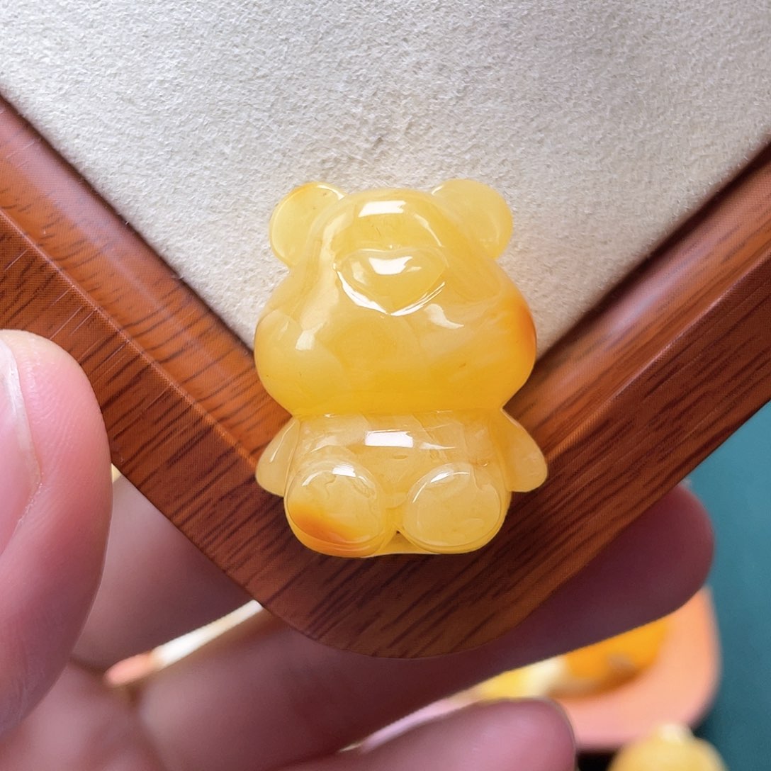 琥珀裸石未镶嵌蜜蜡