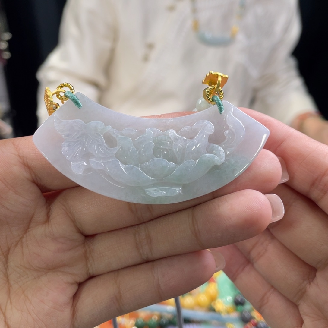 翡翠颈饰未镶嵌代编织