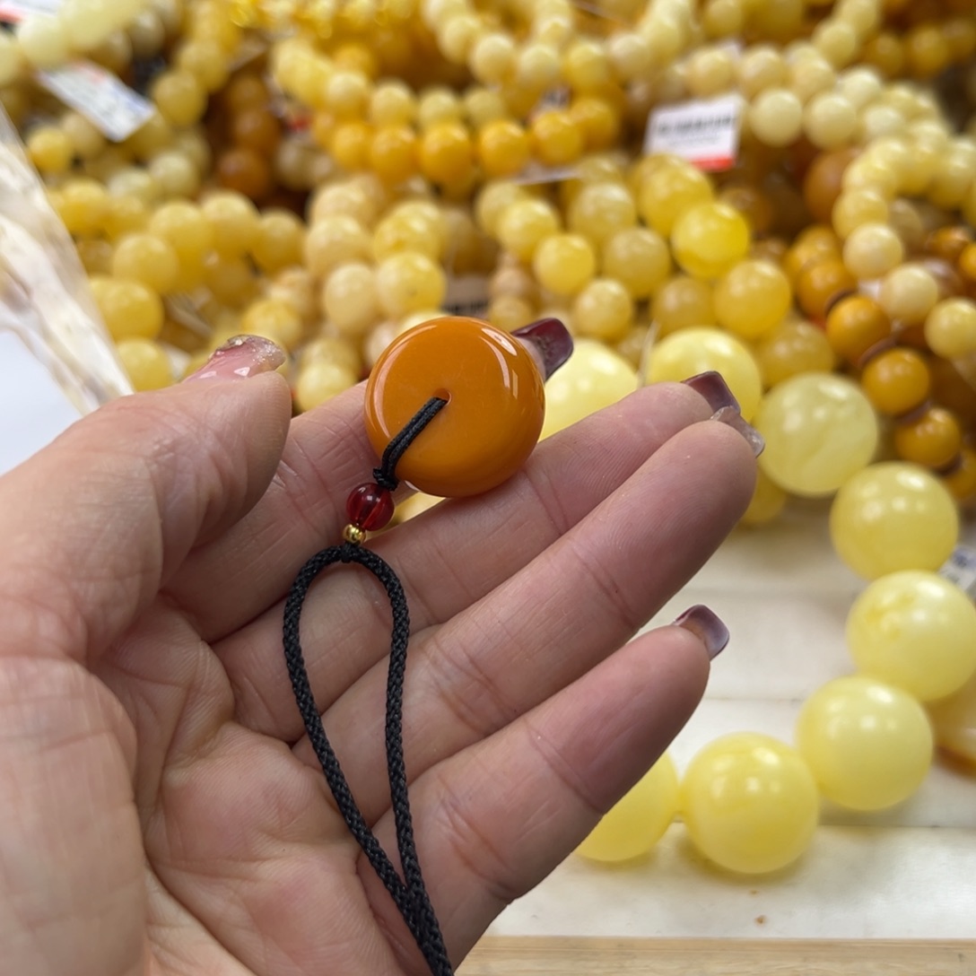 琥珀珠宝奇石未镶嵌