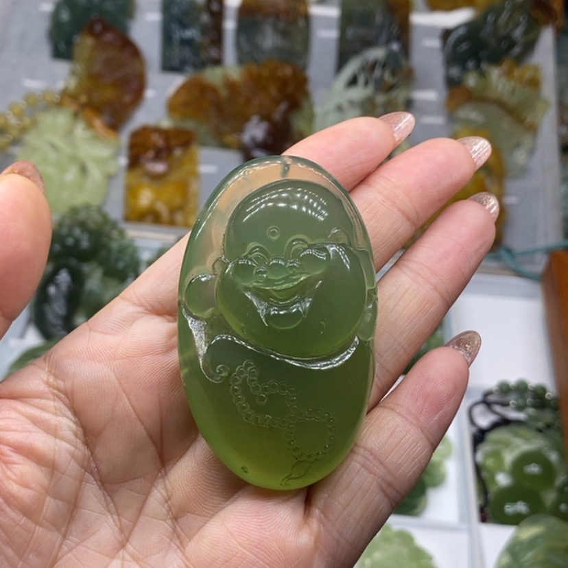 【闪购商品】蛇纹石玉颈饰未镶嵌