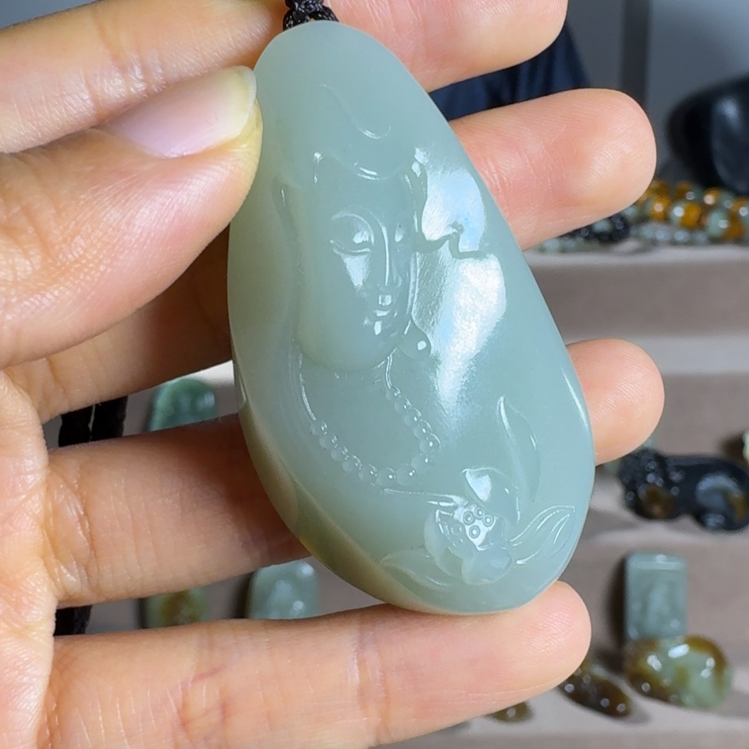 和田玉（糖玉）颈饰未镶嵌