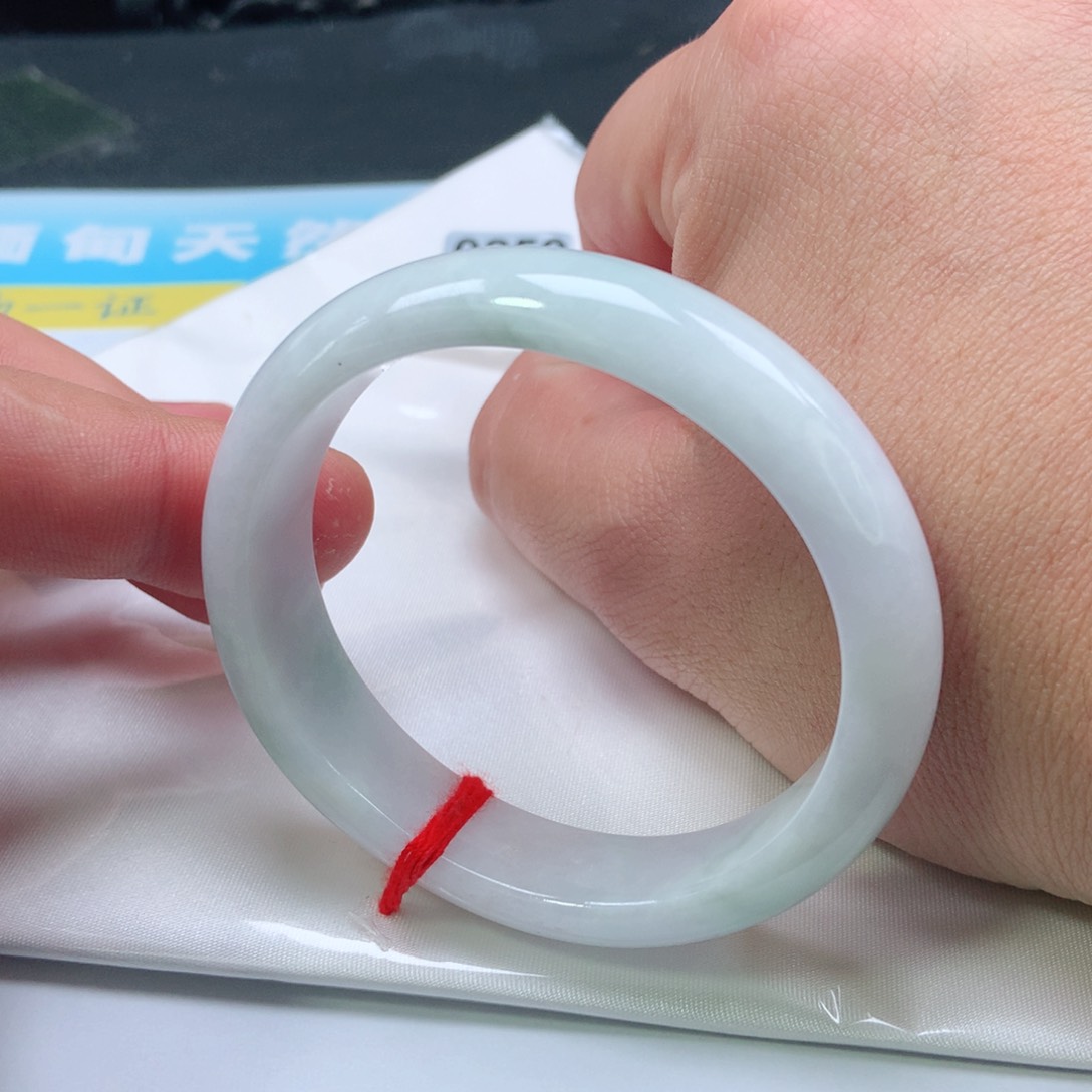 翡翠手镯（贵妃镯）未镶嵌0250号