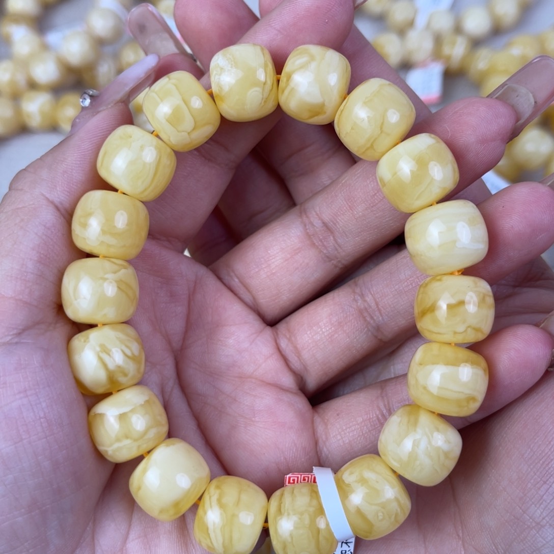 琥珀裸石未镶嵌尺寸14