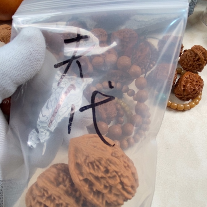 我***O猴头核桃吊坠福袋鸡心