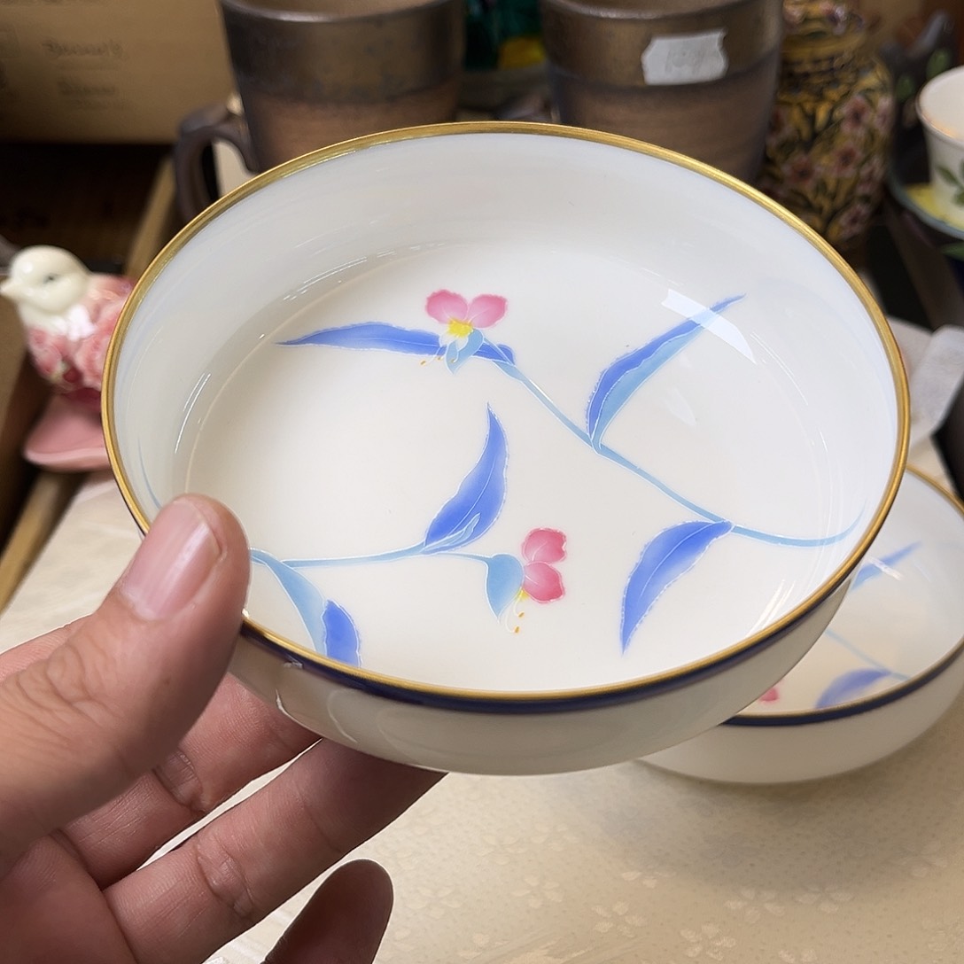 盖碗在家门口看到有条不太