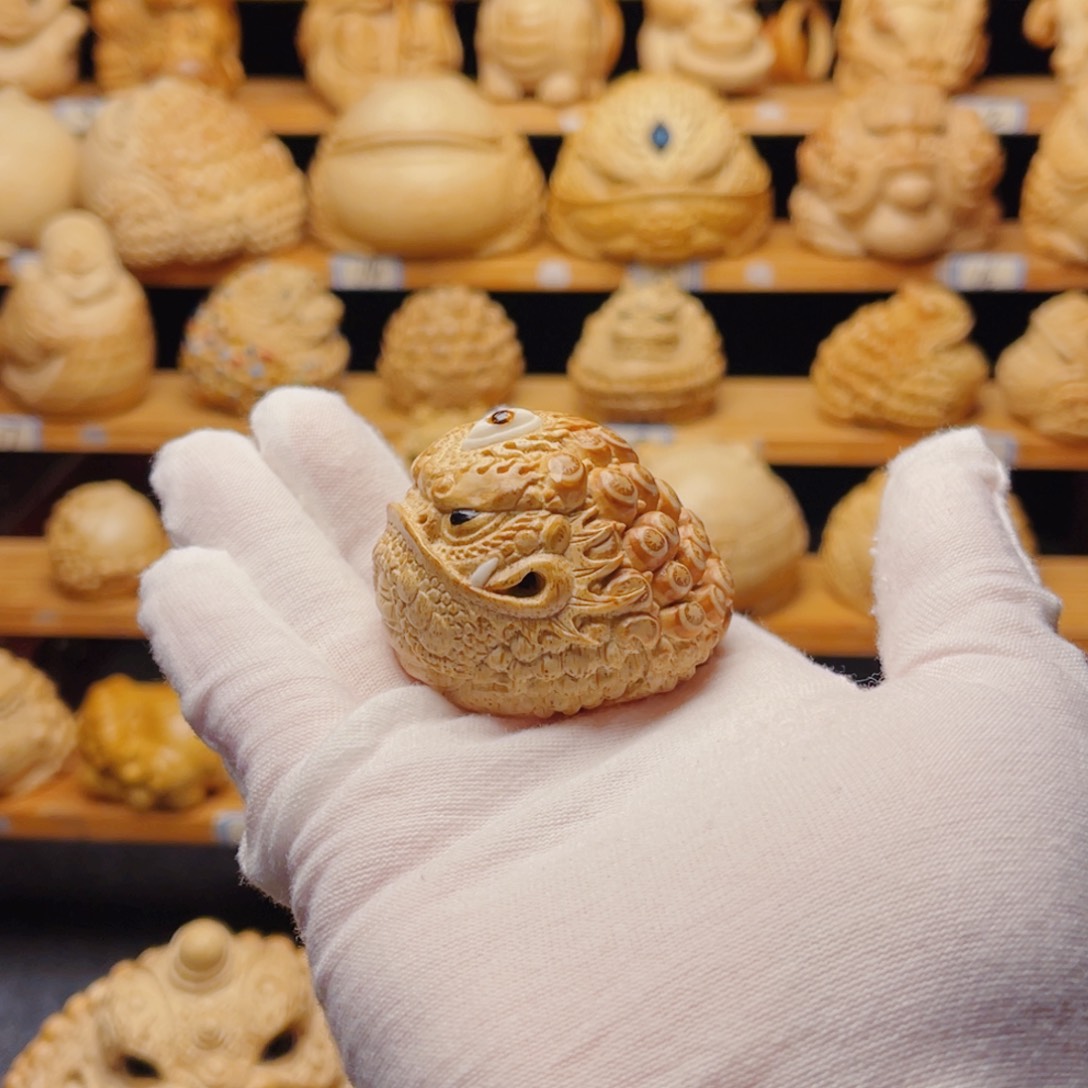 小***竹根雕金蟾手把件