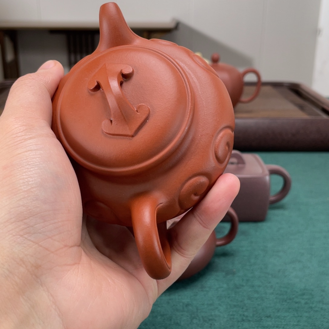 惊*宜兴紫砂艺术学院