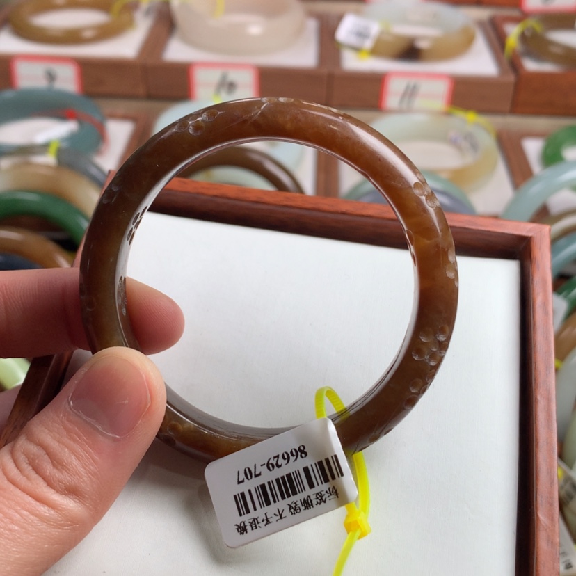 【闪购商品】和田玉手镯未镶嵌53