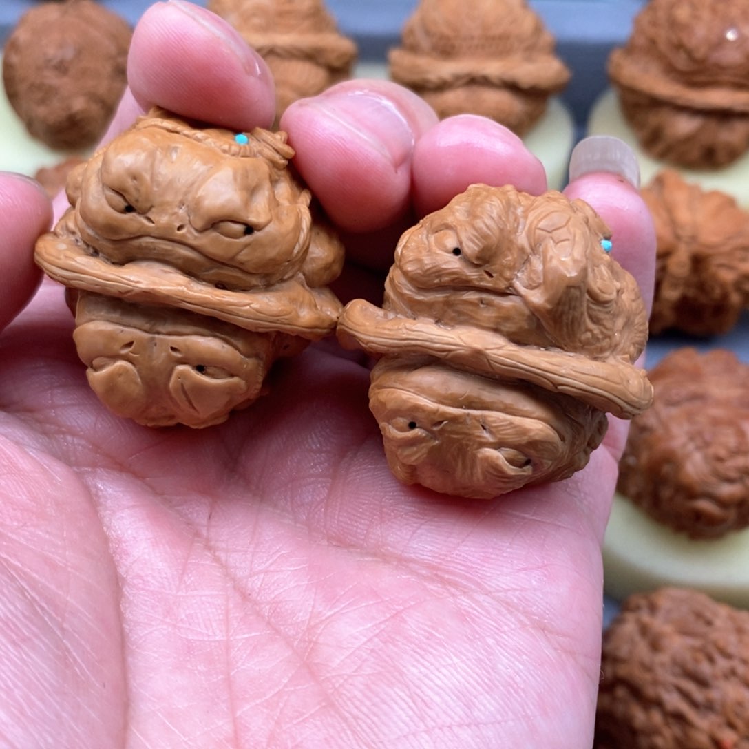 核桃手串/手链小**菜金蝉蛤蟆头