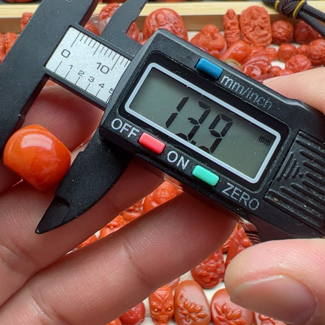 南红玛瑙配饰未镶嵌