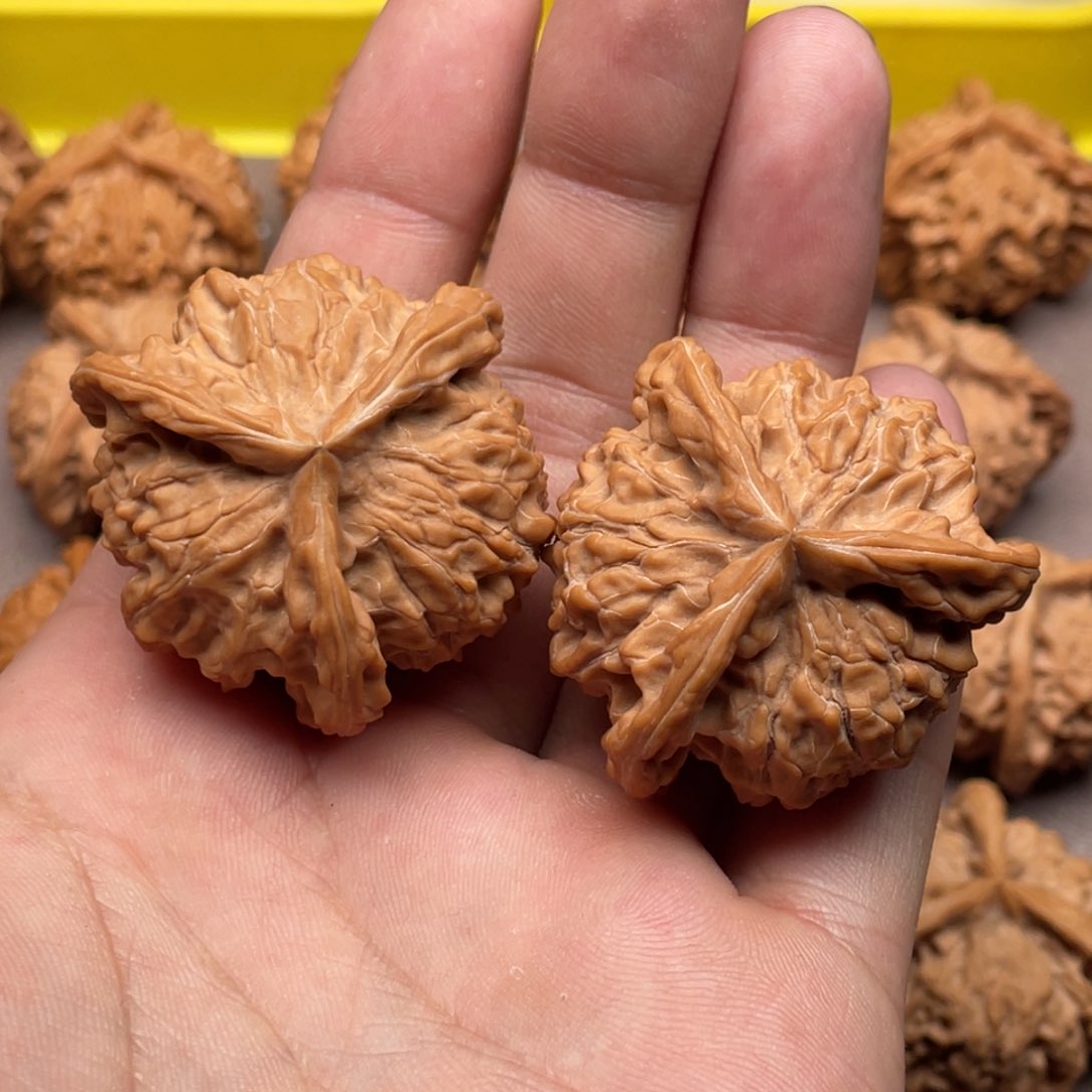 文玩核桃把件大*喃