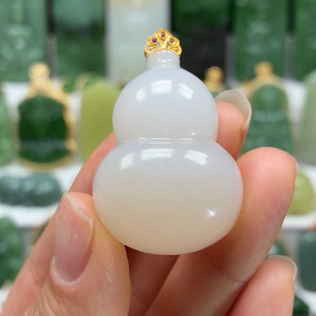 和田玉18K金镶嵌颈饰大葫芦精品漏