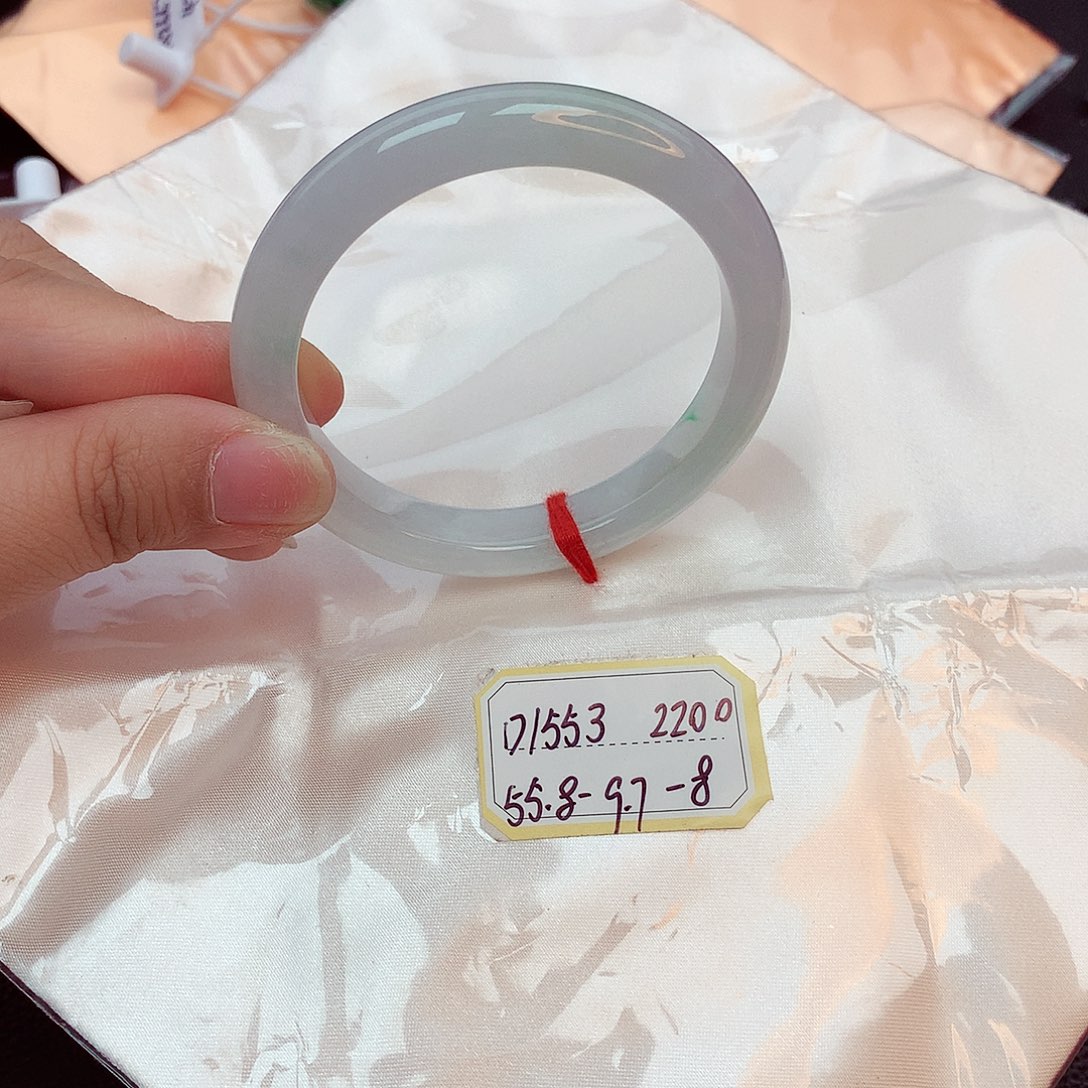 翡翠手镯未镶嵌天然缅甸翡翠A货