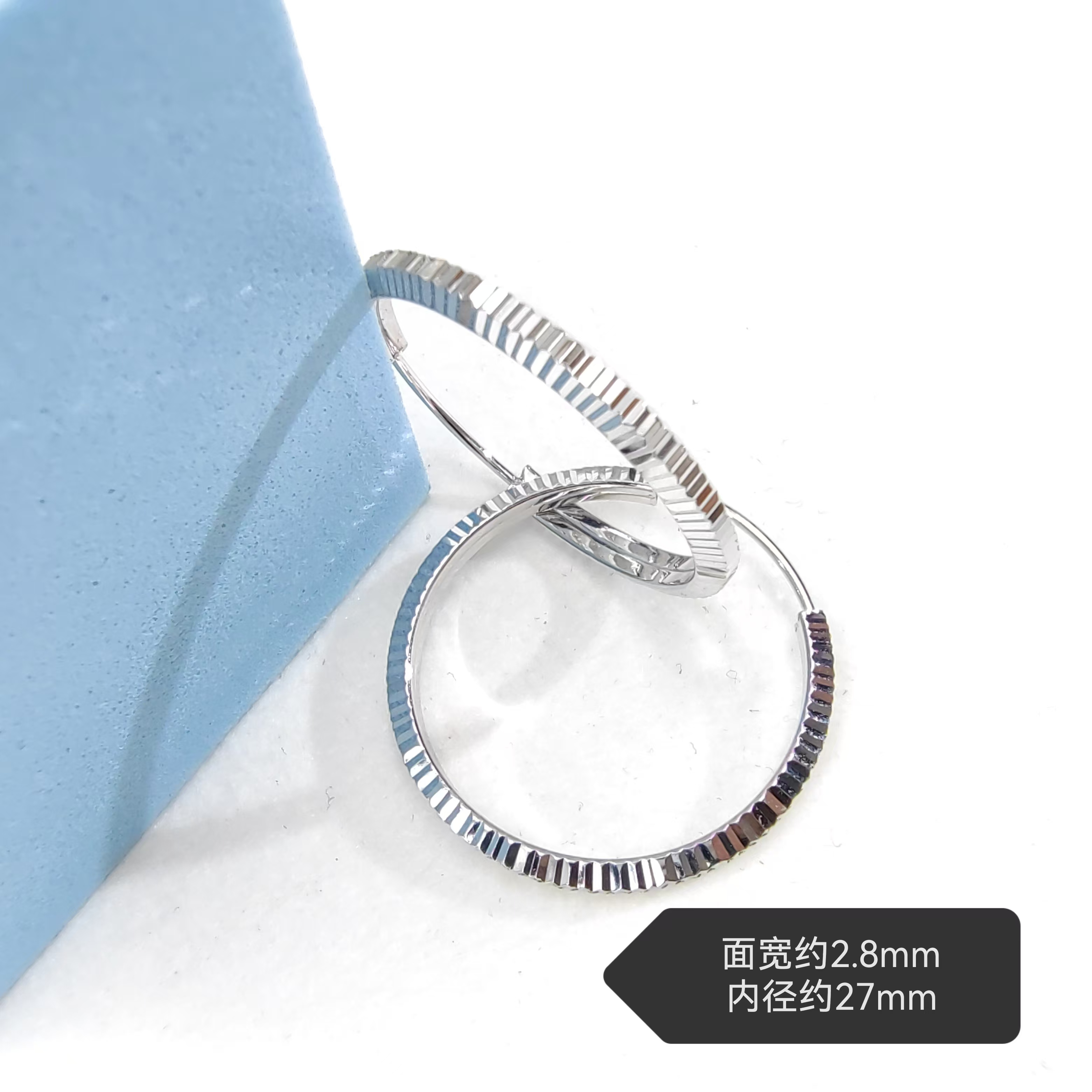 PT950铂金耳饰 条纹切面铂金耳圈  时尚简约大圈百搭 