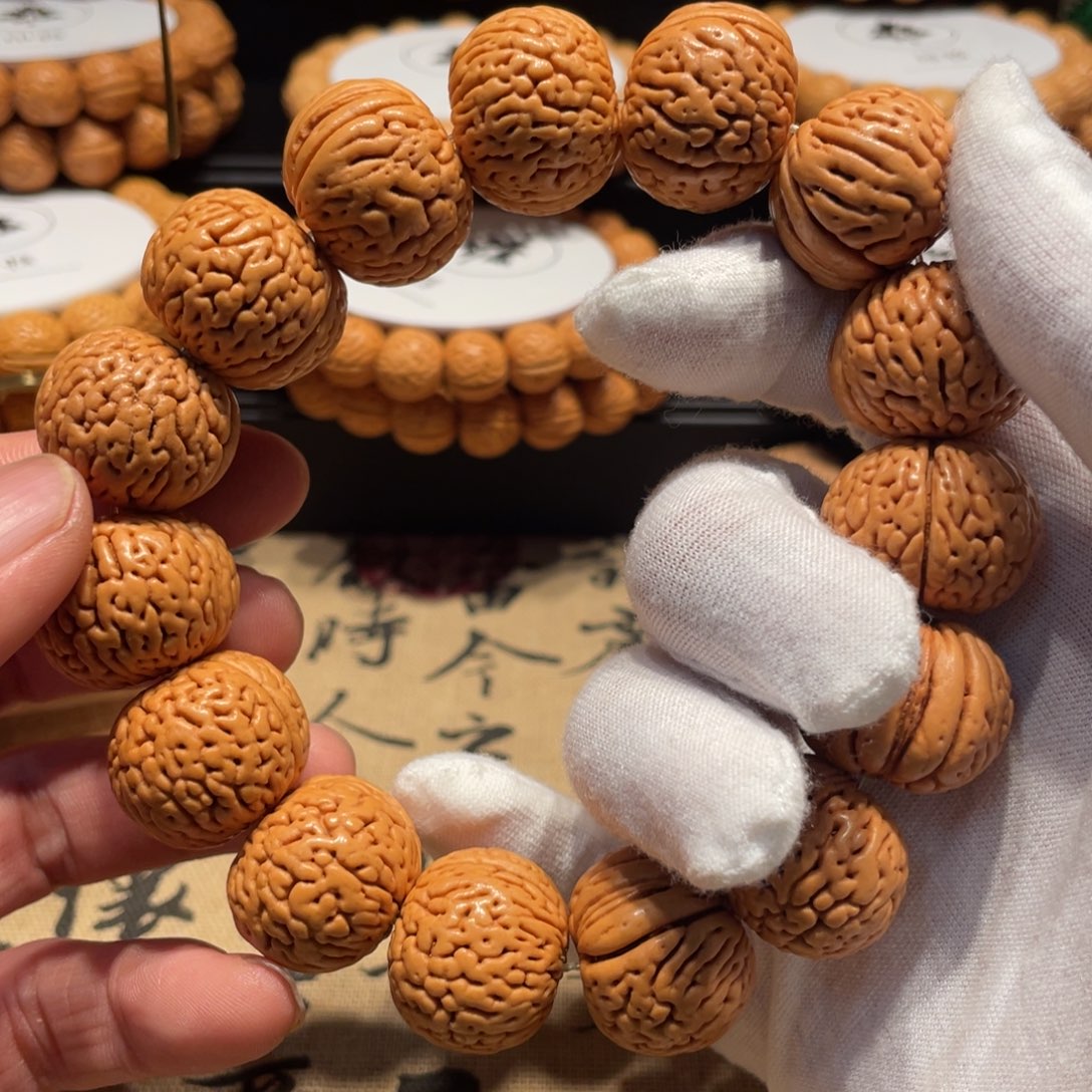 鑫***！桃核手串白月光手串