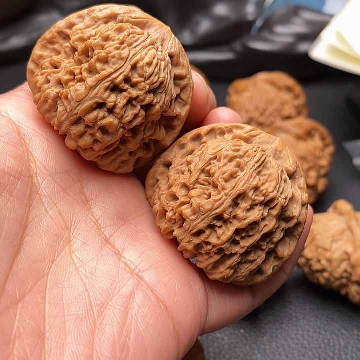 文玩核桃吊坠相****）南疆40尺