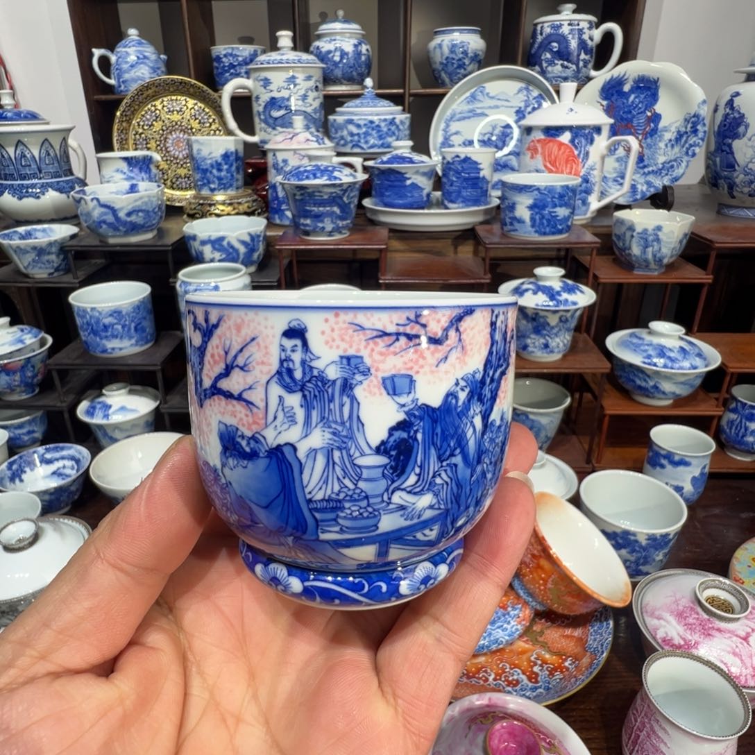 沈老师桃源三结义青花主人杯