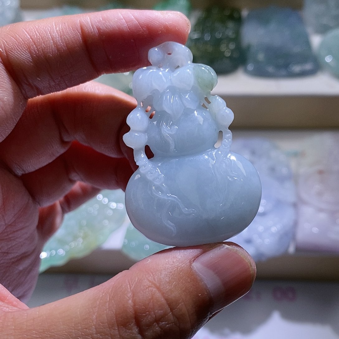 【闪购商品】翡翠颈饰未镶嵌葫芦