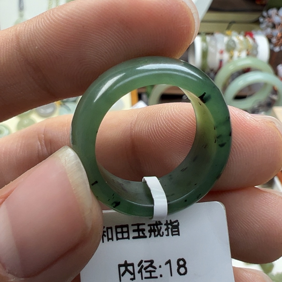 猎****和田玉未镶嵌手链