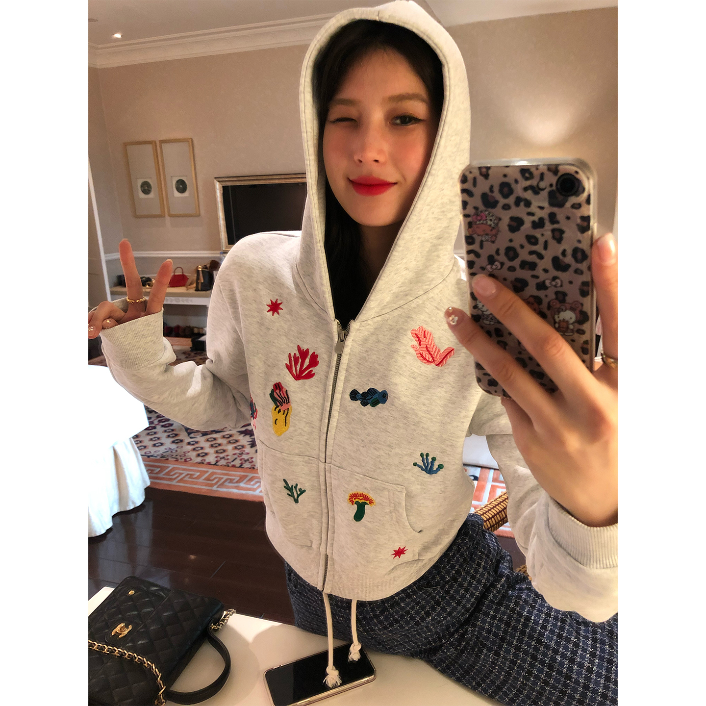 落落狷介 短款加绒卫衣女2025新款秋冬小个子开衫连帽外套浅灰色