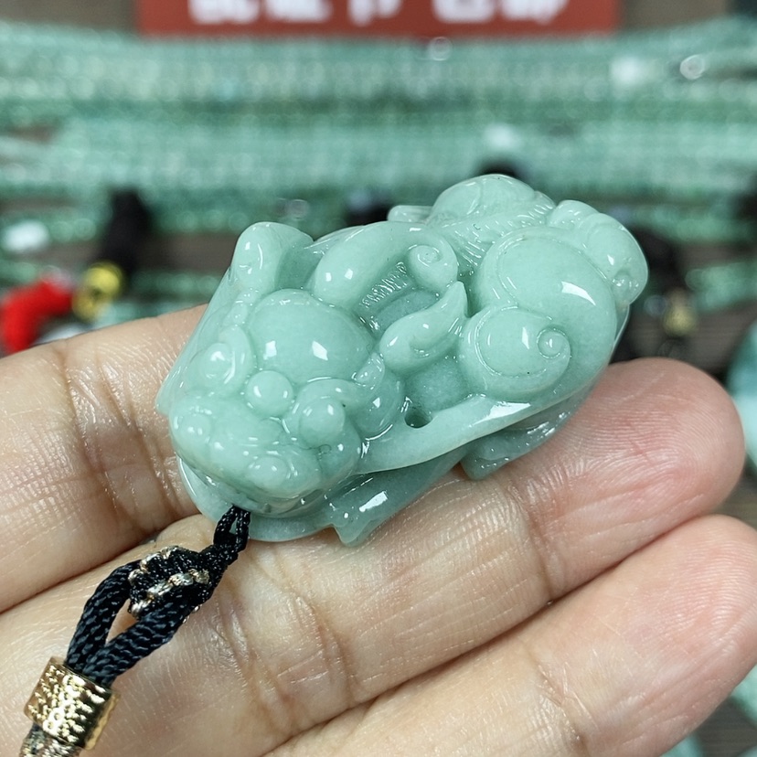 【闪购商品】翡翠颈饰未镶嵌玉吊坠翡翠玉如意貔貅吊坠