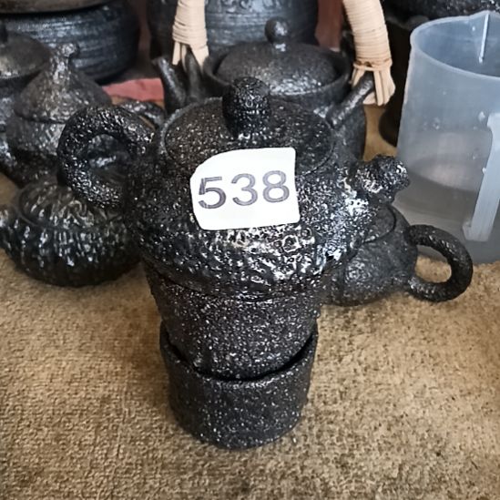 莫***.荥经黑砂茶具套装茶壶茶杯