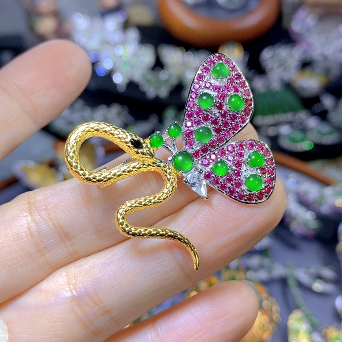 翡翠颈饰银S925镶嵌天然翡翠