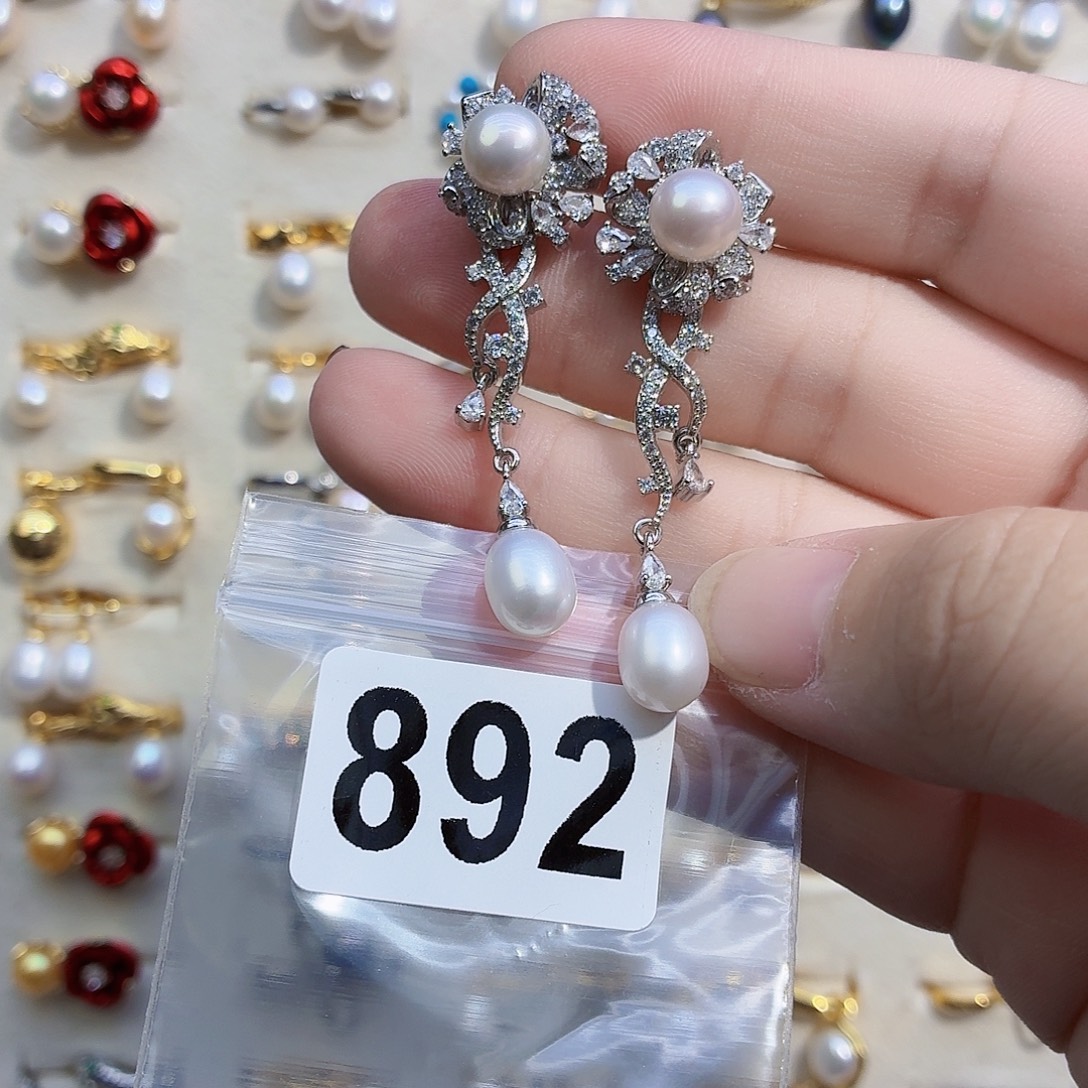 G***i合金淡水珍珠耳饰