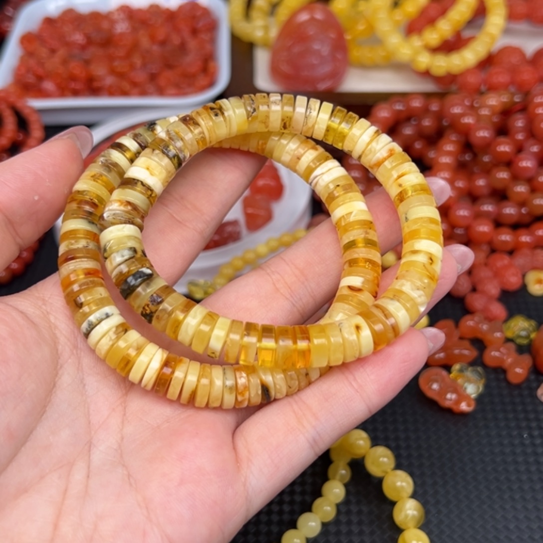 用***8琥珀未镶嵌手链多样性